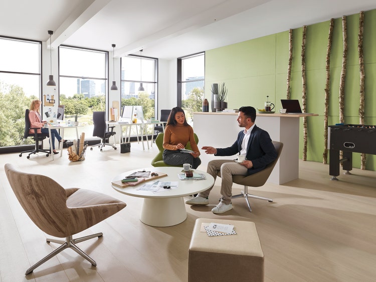 laif VyP Nappa is ideal for seating that is used for extended periods, like in this office.