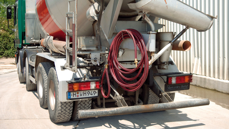 fluid-handling-industry-hose-abrasive-truck