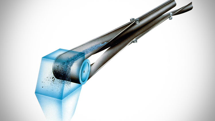Discharge – In the case of horizontal discharge, the belt opens up gradually and the pear-shaped pouch is transformed in to a flat surface. The material being conveyed drops off as the belt passes over the deflector pulley. No scraper is required. After discharge, the belt regains its original pouch form for the return run.