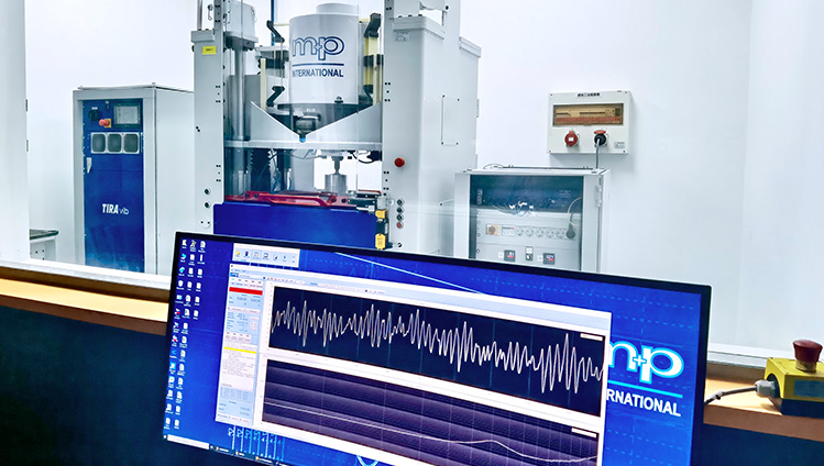 The high-frequency test stand for testing the special motor elements for electric vehicles.