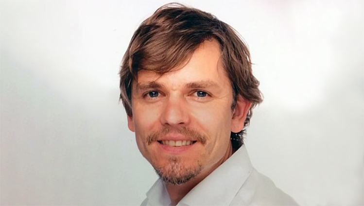Dr. Michael Schwegmann