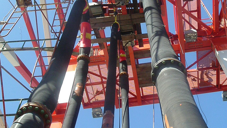 Safline Hose in Gantry Loading System