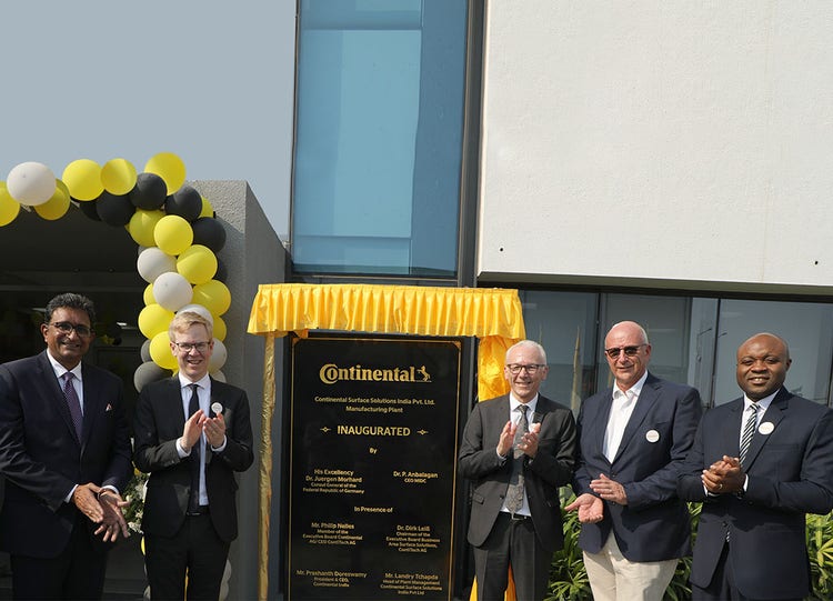 Unveiling of the inauguration stone (from left): Prashanth Doreswamy, President and CEO of Continental India; Philip Nelles, Member of Continental Executive Board and Head of Group Sector ContiTech; Dr. Dirk Leiss, Head of Continental Surface Solutions Business Area; Dr. Juergen Morhard, Consul General of the Federal Republic of Germany; Landry Tchapda, Head of Surface Solutions Plant Management India.