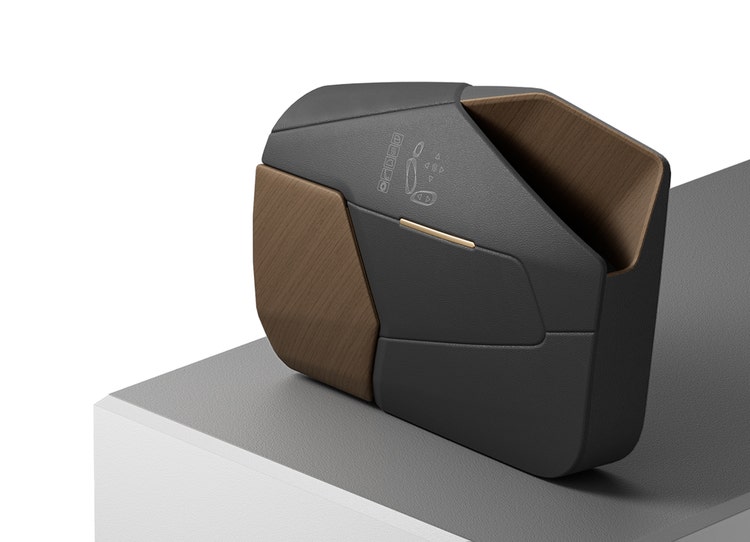 With the Door Panel Concept, Continental demonstrates design freedom in the visual and haptic design of surfaces. Photo: Continental