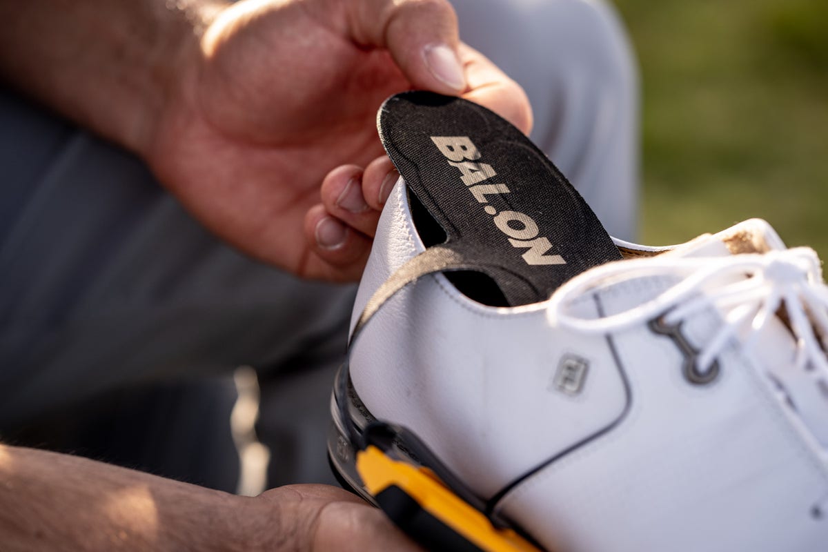 Train smarter and leverage pressure: BAL.ON Smart Kit for golf from ...